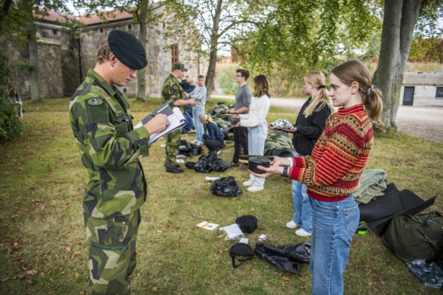 Obavezno služenje vojnog roka - da ili ne? Regrut27