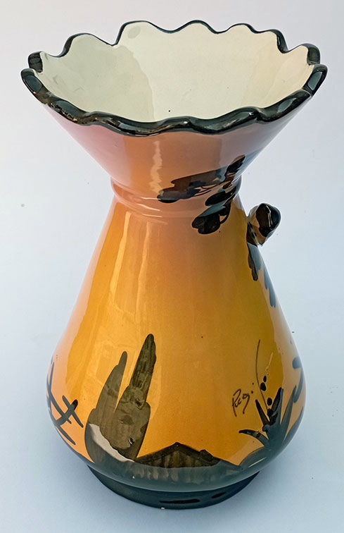 Vase jaune et noir, à la cigale signé Pugi Dos11