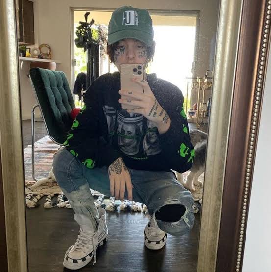 ¿Cuánto mide Lil Xan? Image118