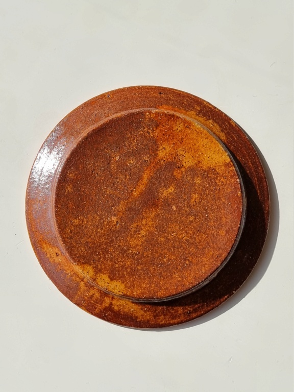 Hello, I need help to identify these ceramic plates 20240312