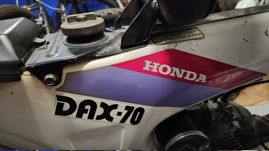 Autocollant honda dax de 1990 20240213