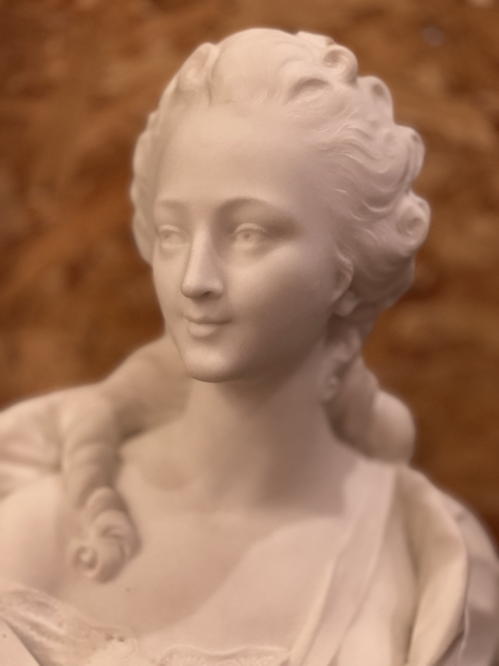 Sculpture : Les bustes de la princesse de Lamballe (présumée) - Page 2 Img_6212
