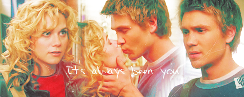 ( Lucas / Peyton ) Because he always save her Lp10