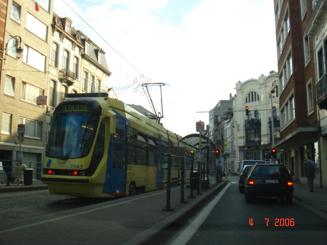 Les transports en commun (trams + bus  + métro) Jam_d_10