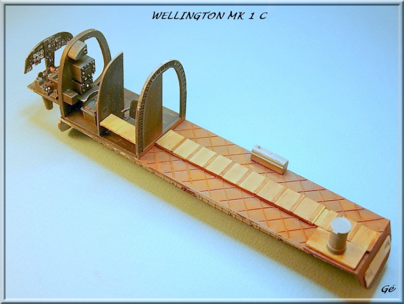Vickers Wellington MK 1 C  [Trumpeter] 1/48 Dscn0290