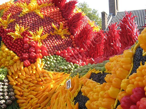 La grande parade des fruits et légumes Mestir71