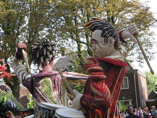 La grande parade des fruits et légumes Mestir82