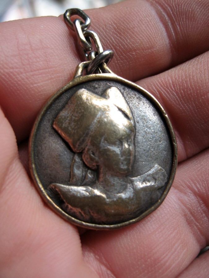 une medaille saint christophe Img_0224