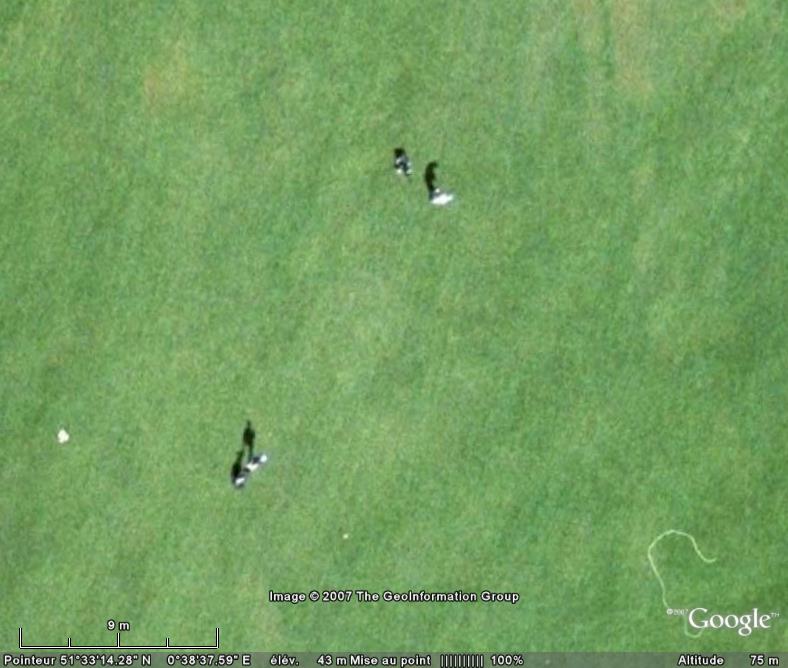Les golfs découverts dans Google Earth - Page 2 Golfeu10