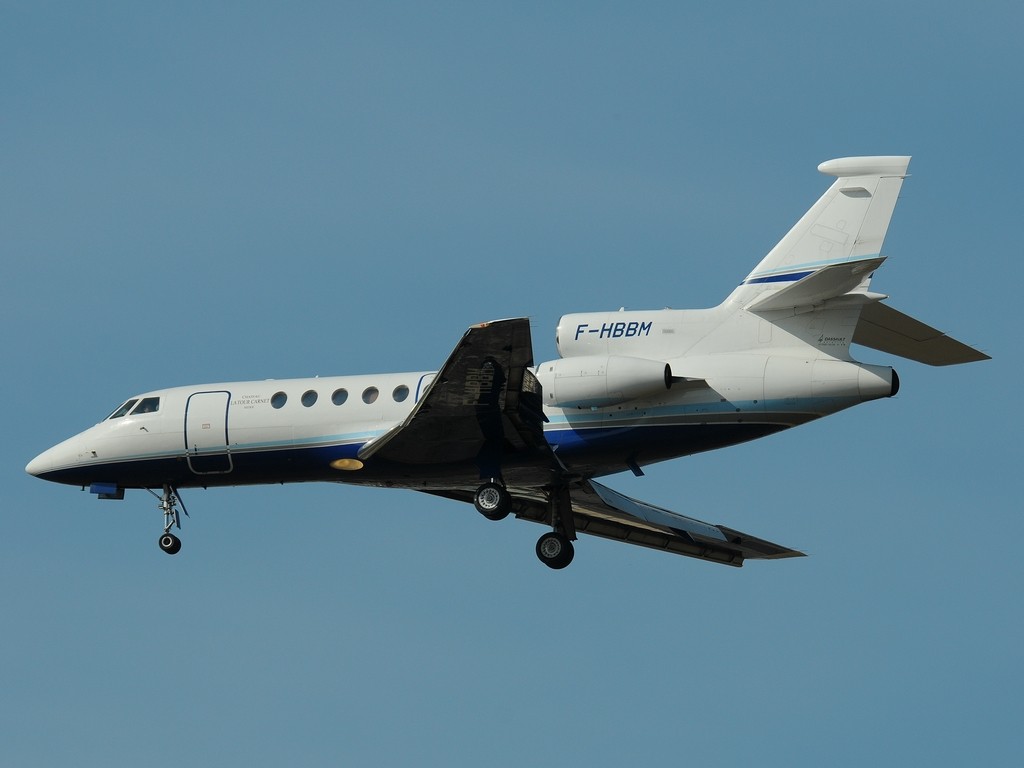 Dassault Falcon 50 et Cessna Citation 525 Fhbbm10