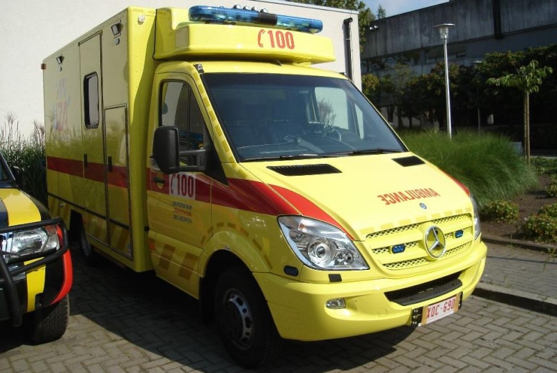 New ambulance "REA" de l'UZA d'Anvers Uza110