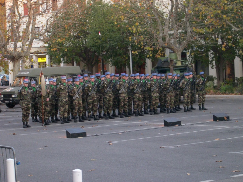 Présentation aux Etendards des nouvelles recrues du 1-11-RC Dscn0031