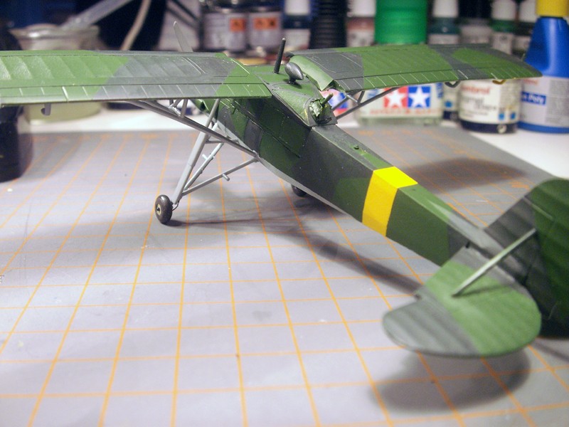 Fieseler FI156 Storch  [Academy] 1/72 - Page 6 Pict0024