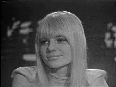 Samedi 8 avril 1967 - Françoise Hardy, membre du jury de l'Eurovision 012bfr10
