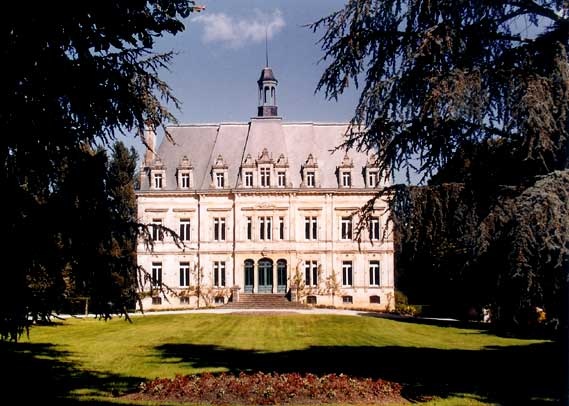 Chateau de Sterlange