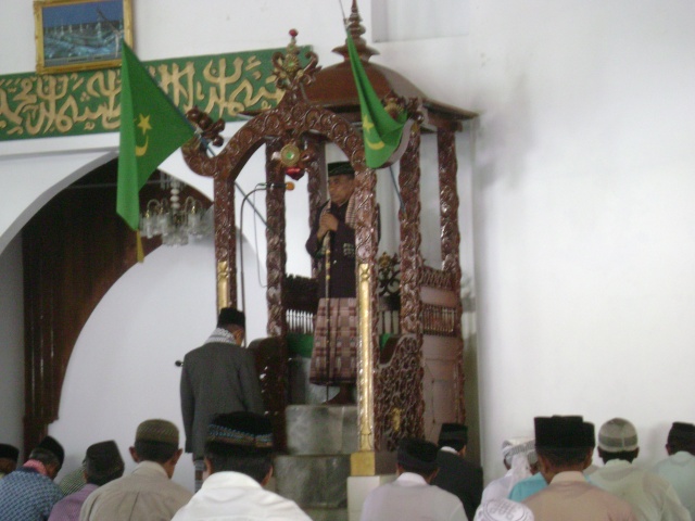 Galeri Foto Shalat Jumat (5 Oktober 2007) Dsc00711