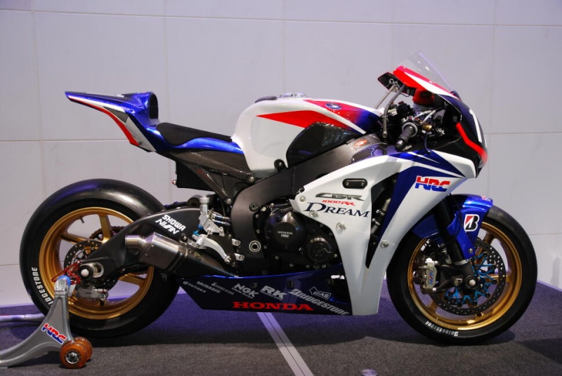 Mon 1000rr 09  Cbr10010