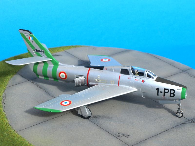 [AIRFIX] 1/72 - Republic F-84F Thunderstreak - EC 3/1 Argonne  (VINTAGE) P1016542