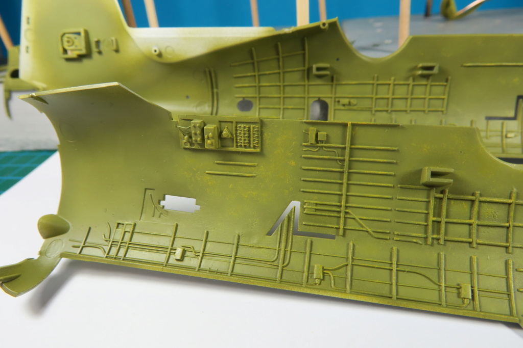 TBF1-C Avenger HobbyBoss 1/48 - Training Squadron 1943 - Page 4 Img_0845