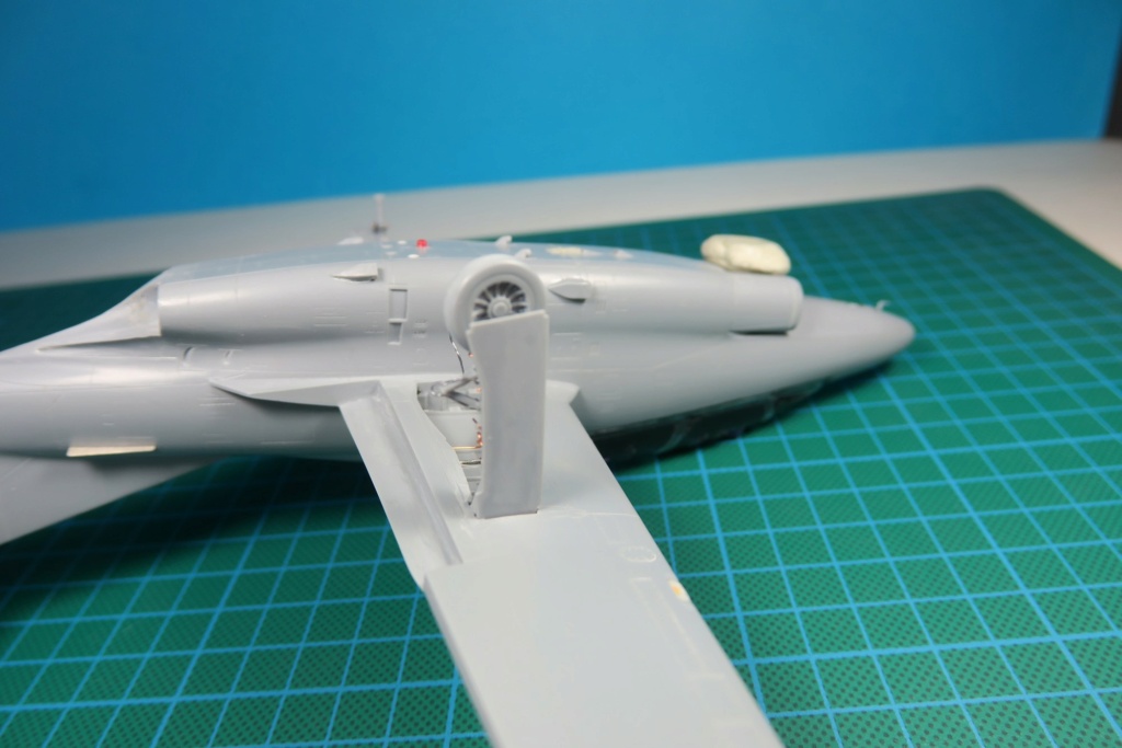 [Special Hobby] 1/48 - North American T-2 Buckeye   - Page 4 Img_2235