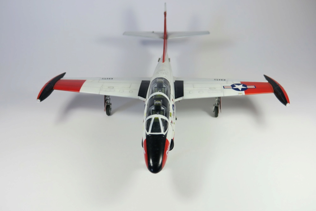 T-2 Buckeye 1/48 Spécial Hobby - Page 8 Img_2330