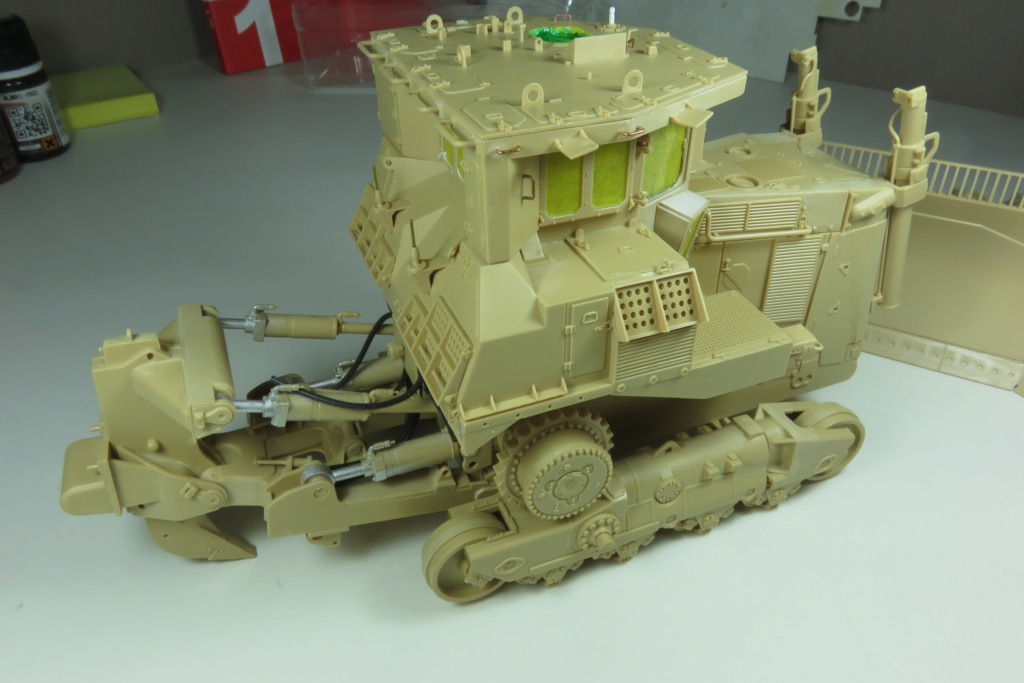 D9 R Bulldozer Meng au 1/35è Img_4613