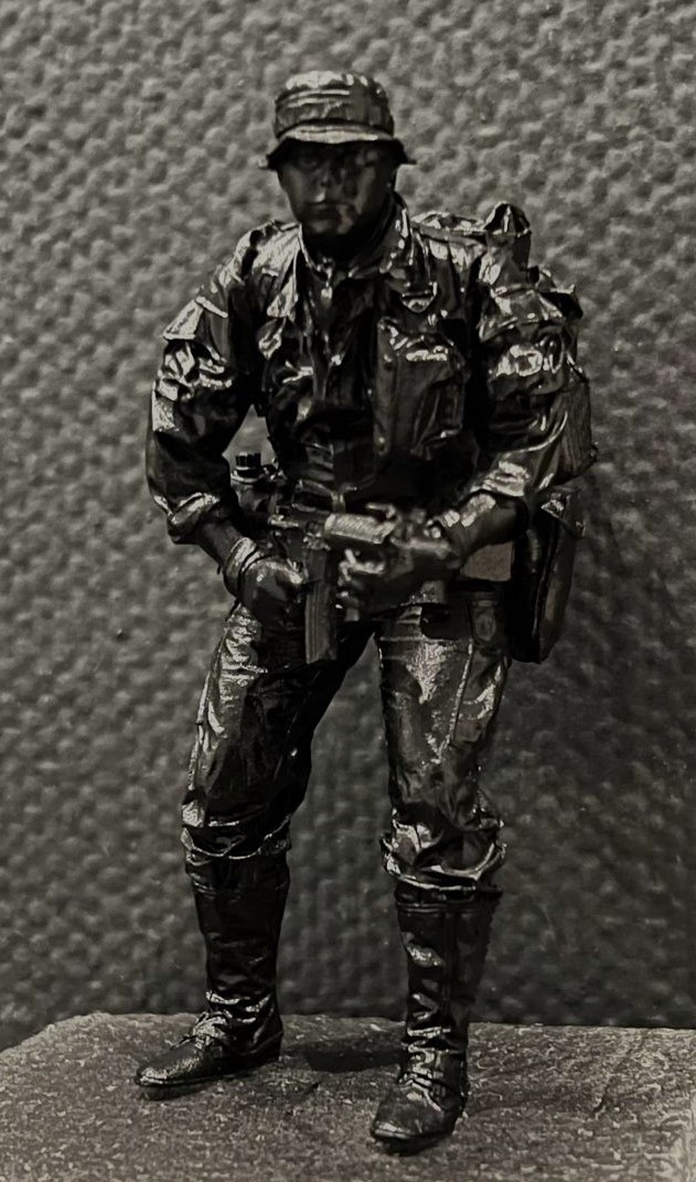 1/16 figurine MAC-V-SOG... il fallait bien que ça arrive Img-2154