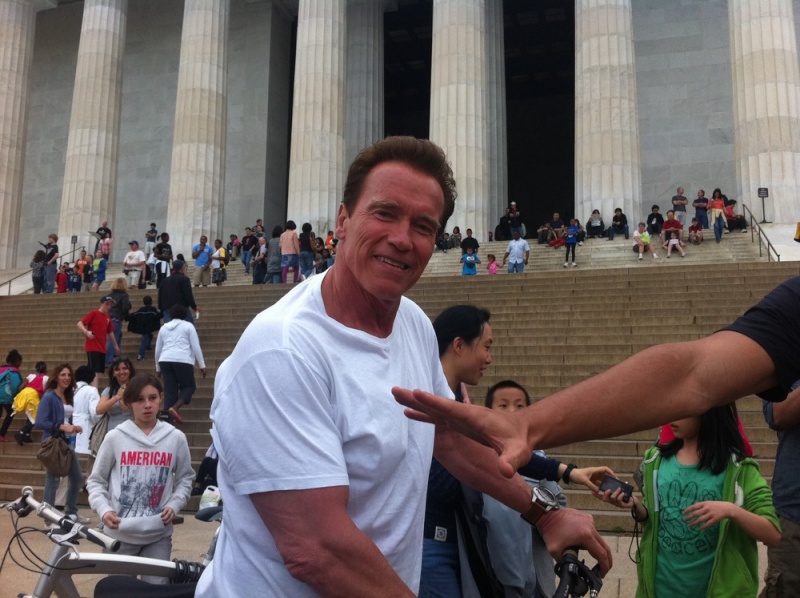Arnold Schwarzenegger 2011 - Page 2 Img_0022