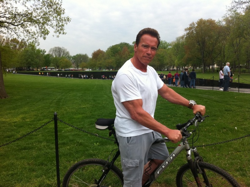 Arnold Schwarzenegger 2011 - Page 2 Img_0023