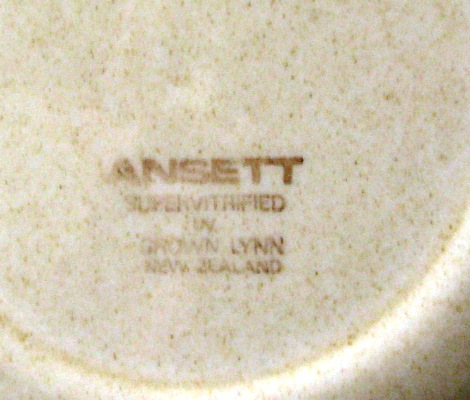 lynn - Ansett Supervitrified by Crown Lynn Ansett11