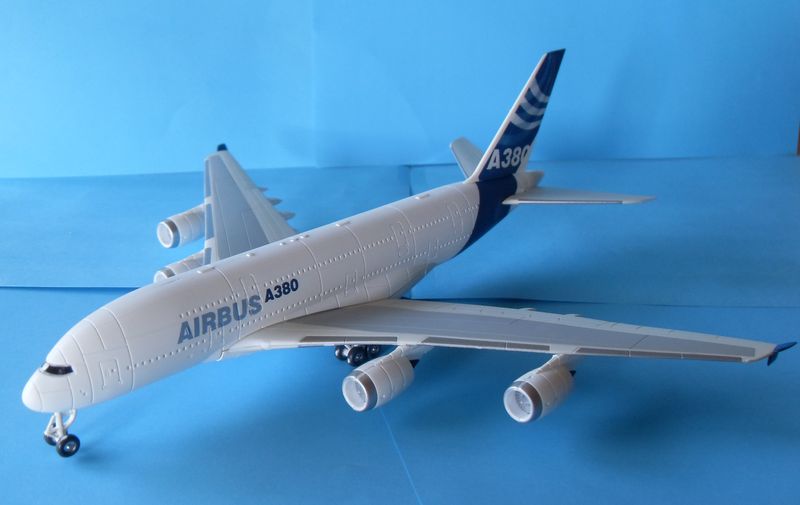 Airbus A380 "Demonstrator" Revell 1:288 A_380_26