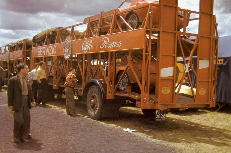 Le trèfle rouge en compétition. 1953_l10