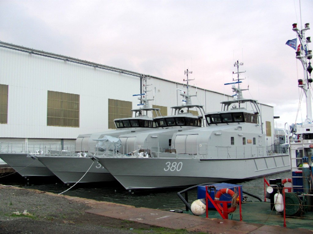 تمرين جزائري + تاكيد وجود  SUPER LYNX 300 في الجزائر Marine10