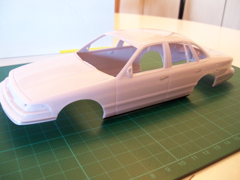 Ford Crown 1:25 von Lindberg 101_0913