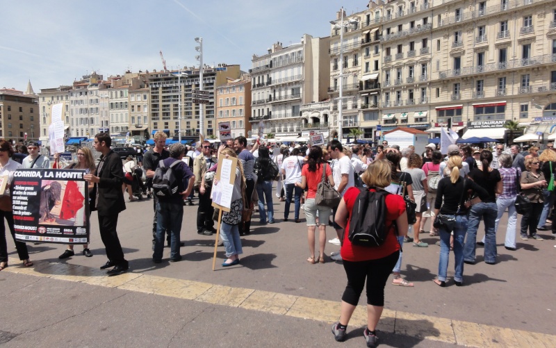04 - La mobilisation contre la corrida se poursuit - Marseille - Samedi 11 juin 2011 Manif_11