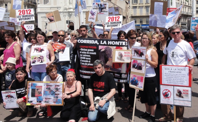 04 - La mobilisation contre la corrida se poursuit - Marseille - Samedi 11 juin 2011 Manif_13