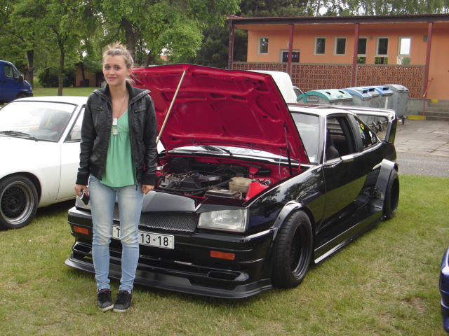 MĚLNICKÉ SETKÁNÍ SPORTOVNÍCH VOZIDEL - 28. 5. 2011 Dsc00914