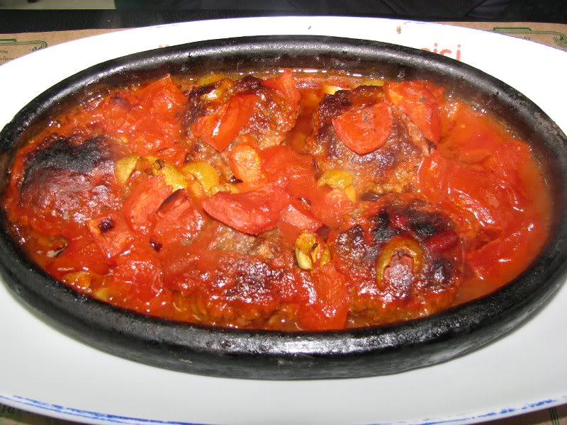 Turkish cuisine 28302810