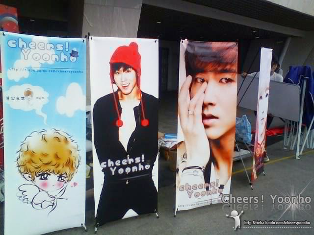 [OTH] 110910 Yunho - Cassiopeia banners in SMTown Live in Shanghai Banner12