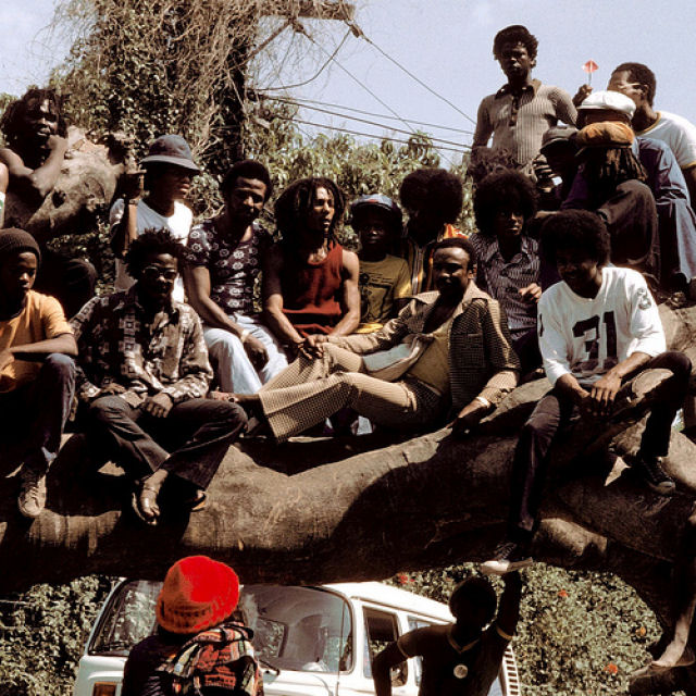 Fotos do encontro  de Michael e Bob Marley em 1975 Marley10