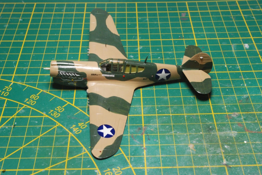[Academy] P-40E Warhawk - FINI Acade115