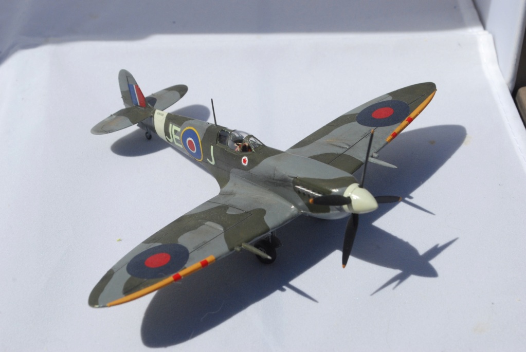 [Hasegawa] Spitfire Mk.IX Hasega22