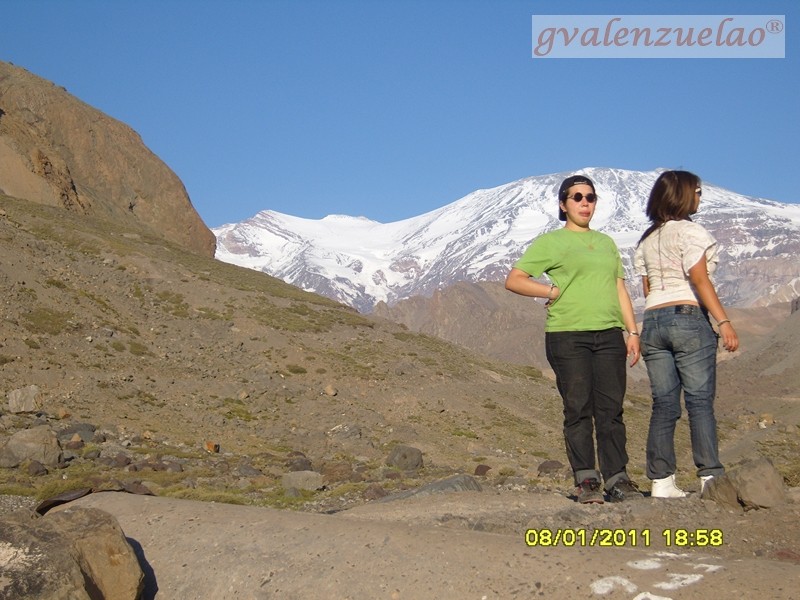 Depuis le Sud l'Amérique, Près de Santiago, la Cordillère... Ss100613