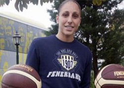 Fenerbahçe'den Taurasi açıklaması Tauras11