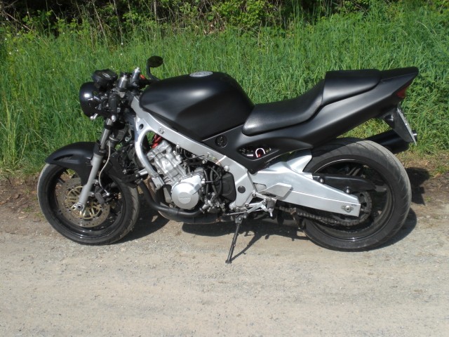 Honda CBR 600 f3 Street Fighter