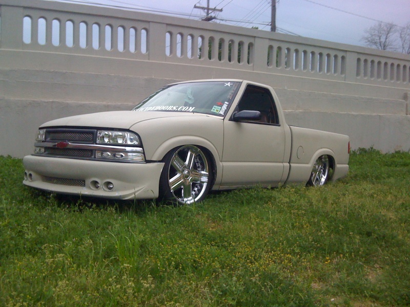 June 2011 Truck Of The Month - COME VOTE NOW!! Iphone17