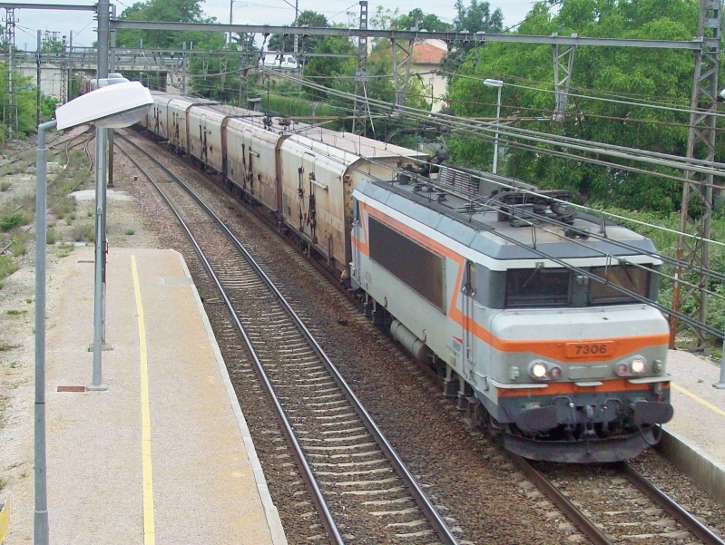Photos et vidéos de la ligne Bordeaux - Toulouse - Narbonne - Sète (2007-2013) - Page 5 Trains37