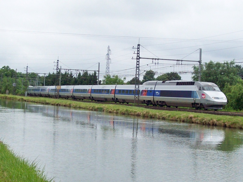 Photos et vidéos de la ligne Bordeaux - Toulouse - Narbonne - Sète (2007-2013) - Page 5 Trains39