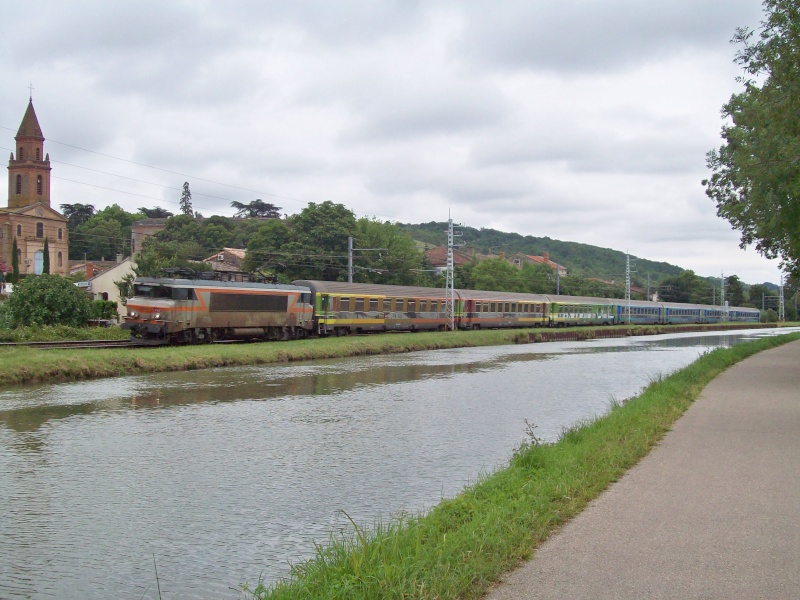 Photos et vidéos de la ligne Bordeaux - Toulouse - Narbonne - Sète (2007-2013) - Page 5 Trains40