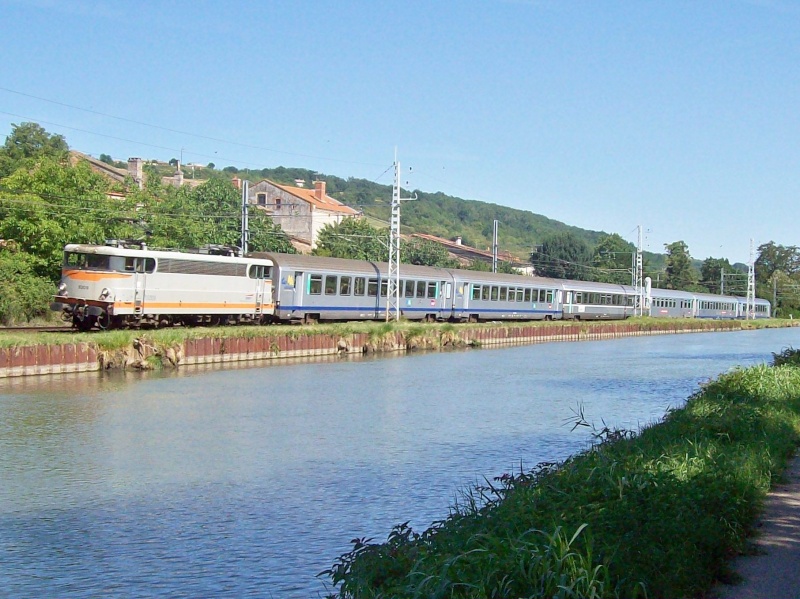 Photos et vidéos de la ligne Bordeaux - Toulouse - Narbonne - Sète (2007-2013) - Page 5 Trains51